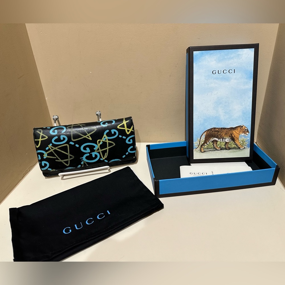Gucci Ghost Bifold Calf Long Wallet W/box dustbag and cards - Picture 1 of 16